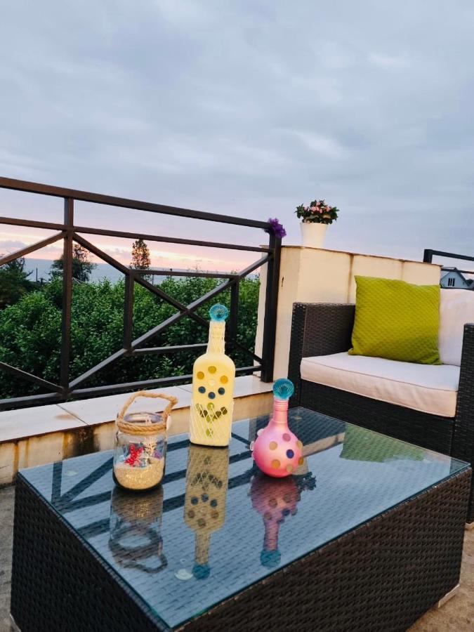 Wonderland Hotell Tsjakvi Eksteriør bilde